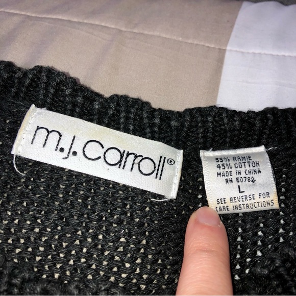 M.J.Carroll Sweater - Picture 3 of 6